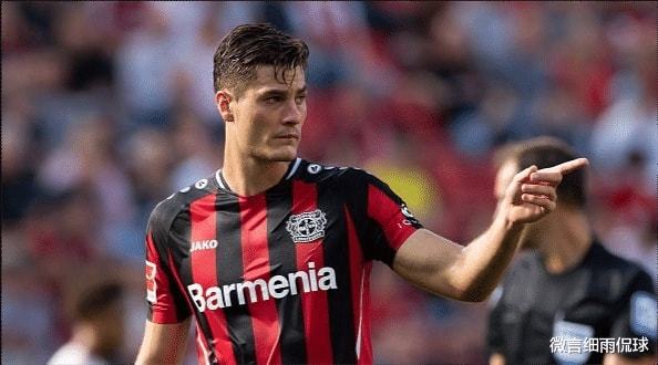 感到愤懑不 感到愤懑不